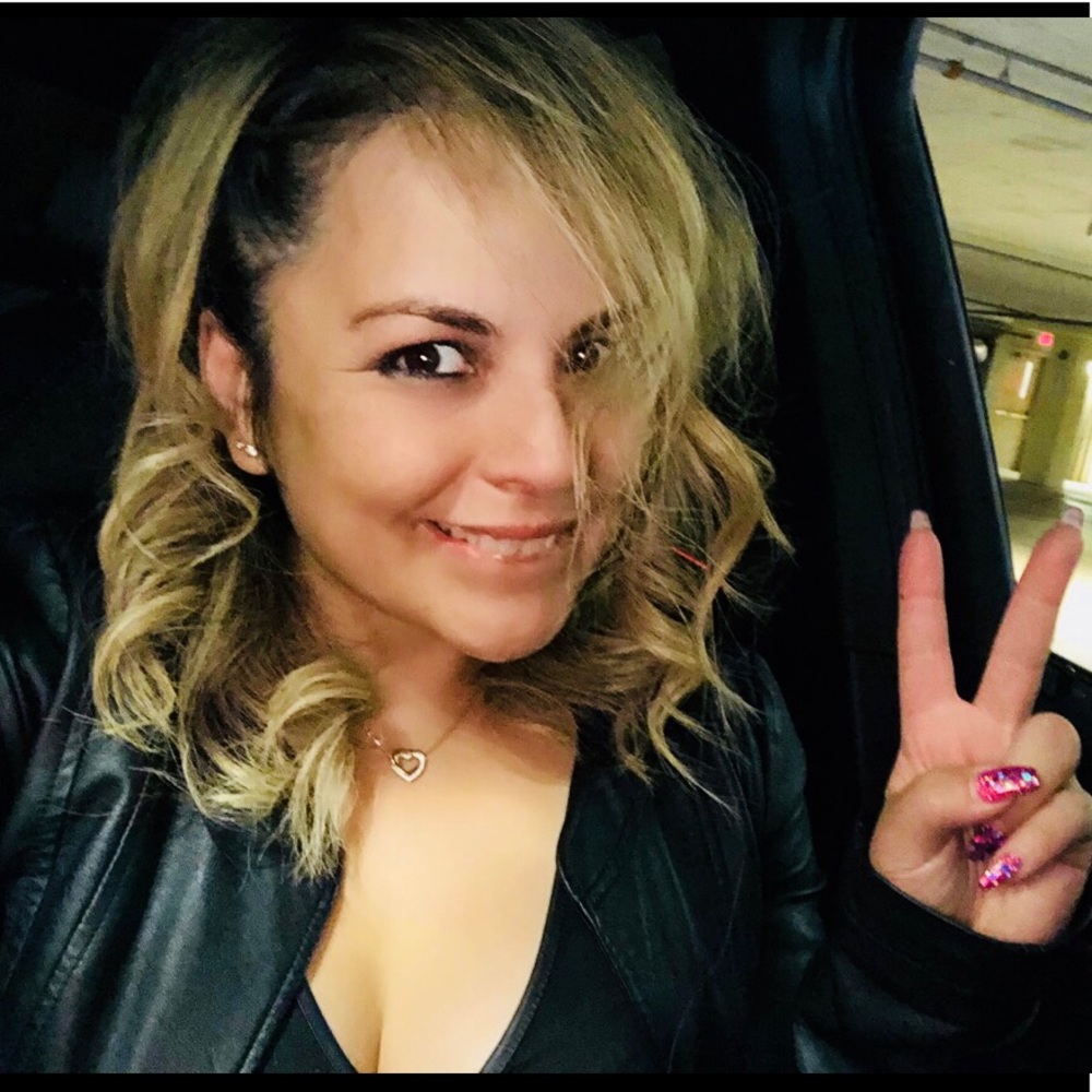 Meet your Posher, Sandra